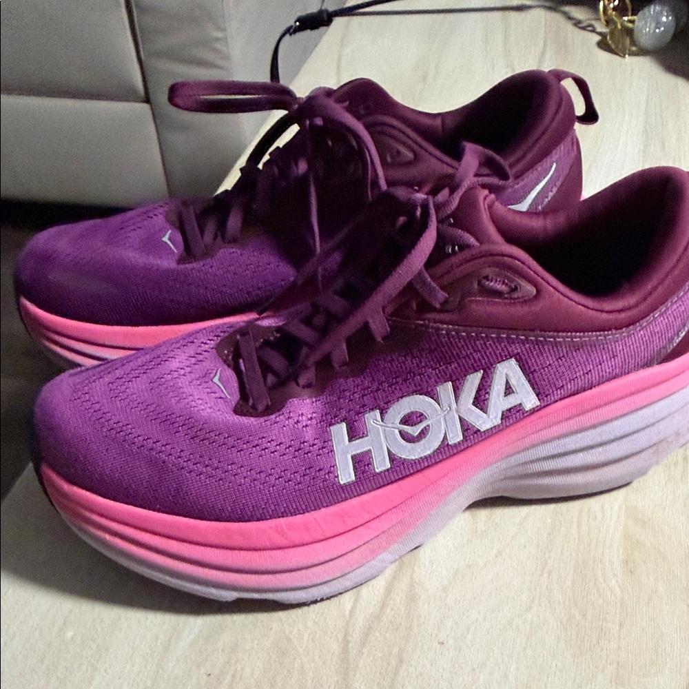 Hoka Women’s Magenta and Pink Athletic Shoes W Bondi 8 Sz EU 42 us 9.5